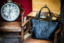 Carica l'immagine nel visualizzatore di Gallery, Borsa shopper in pelle - Verona